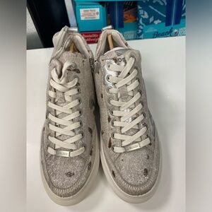 J/Slides Women's Ludlow Pony Lace Up Rounded toe Sneaker